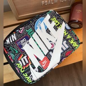 🌈 Nike Futura lunchbox with Hard Liner